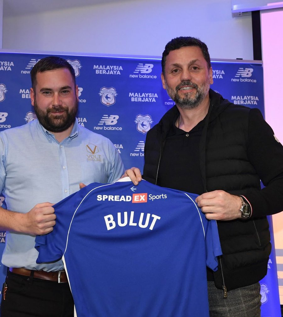 VoltSecure director Cai with Cardiff City FC manager Erol Bulut